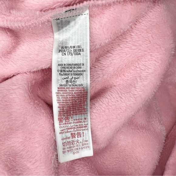 Disney Parks Walt Disney World Piglet Pink Fuzzy Spirit Jersey 2022 size Large - Picture 5 of 9